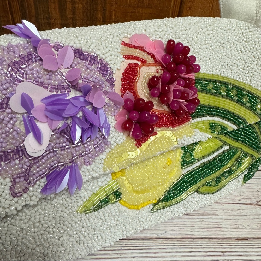 Viral Made In India Beaded Floral Shoulder Bag - Picture 3 of 5